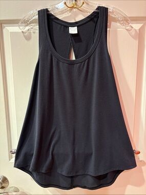 Athleta Black With Ease Open Back Tank Size Medium